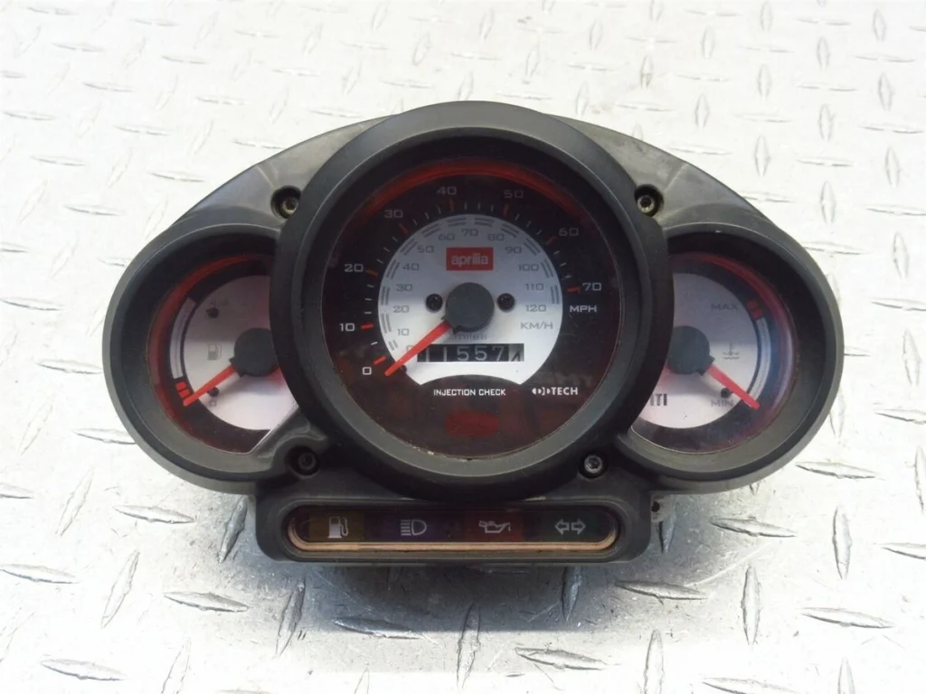 Reparatur Aprilia SR 50 Ditech Kombiinstrument (Tacho Reparatur)