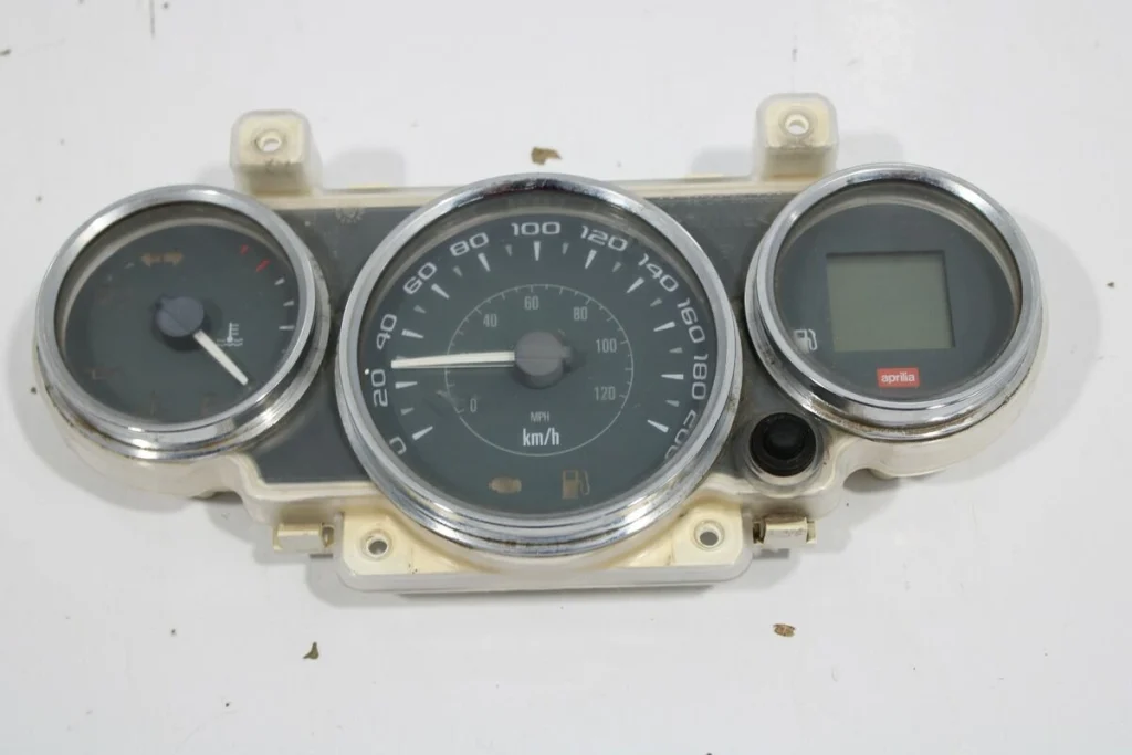 Reparatur Aprilia Scarabeo 500 Kombiinstrument (Tacho Reparatur)