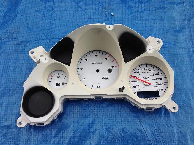 Reparatur Dodge Viper Kombiinstrument (Tacho Reparatur)