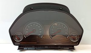 M4 Kombiinstrument