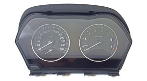 X1 (F48) Kombiinstrument