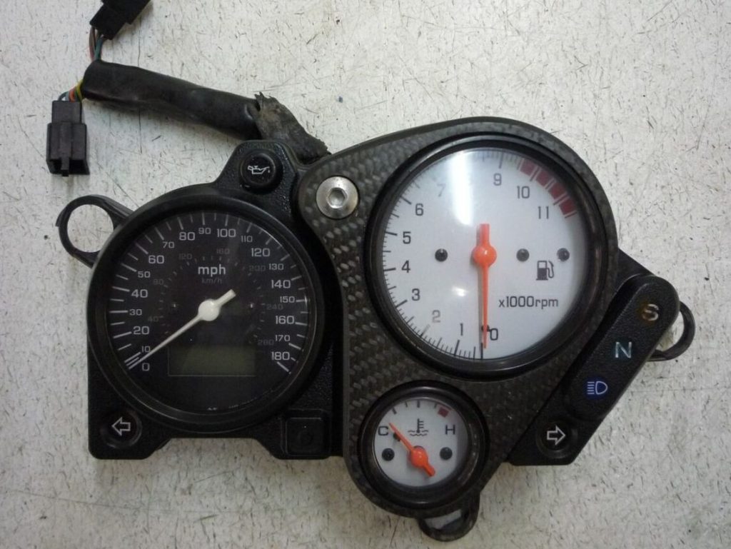 Reparatur Honda VT750 Shadow Spirit Kombiinstrument (Tacho Reparatur)