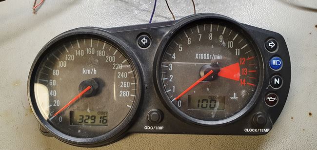 Reparatur Kawasaki ZX9R Kombiinstrument (Tacho Reparatur)