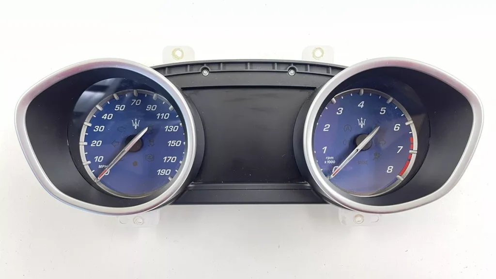 Reparatur Maserati Ghibli Kombiinstrument (Tacho Reparatur)