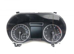 B-Klasse (W246) Kombiinstrument