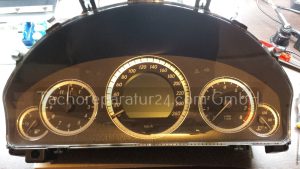 E-Klasse (W212) Kombiinstrument