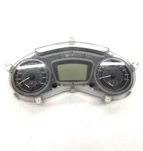 X10 Kombiinstrument