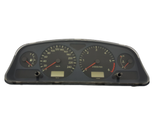 Avensis I Kombiinstrument