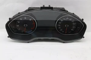 Q8 (4M) Kombiinstrument